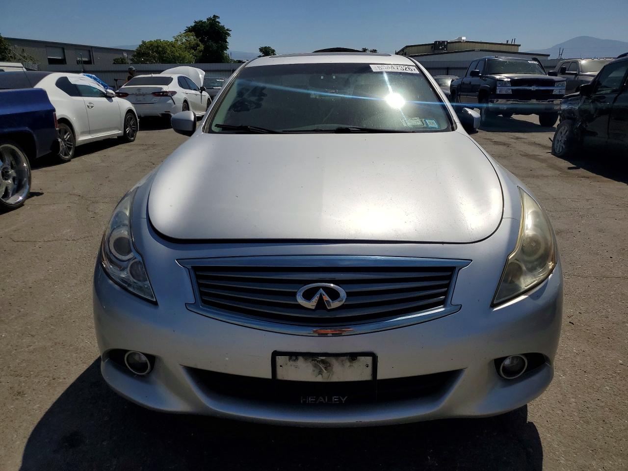 INFINITI G37 X