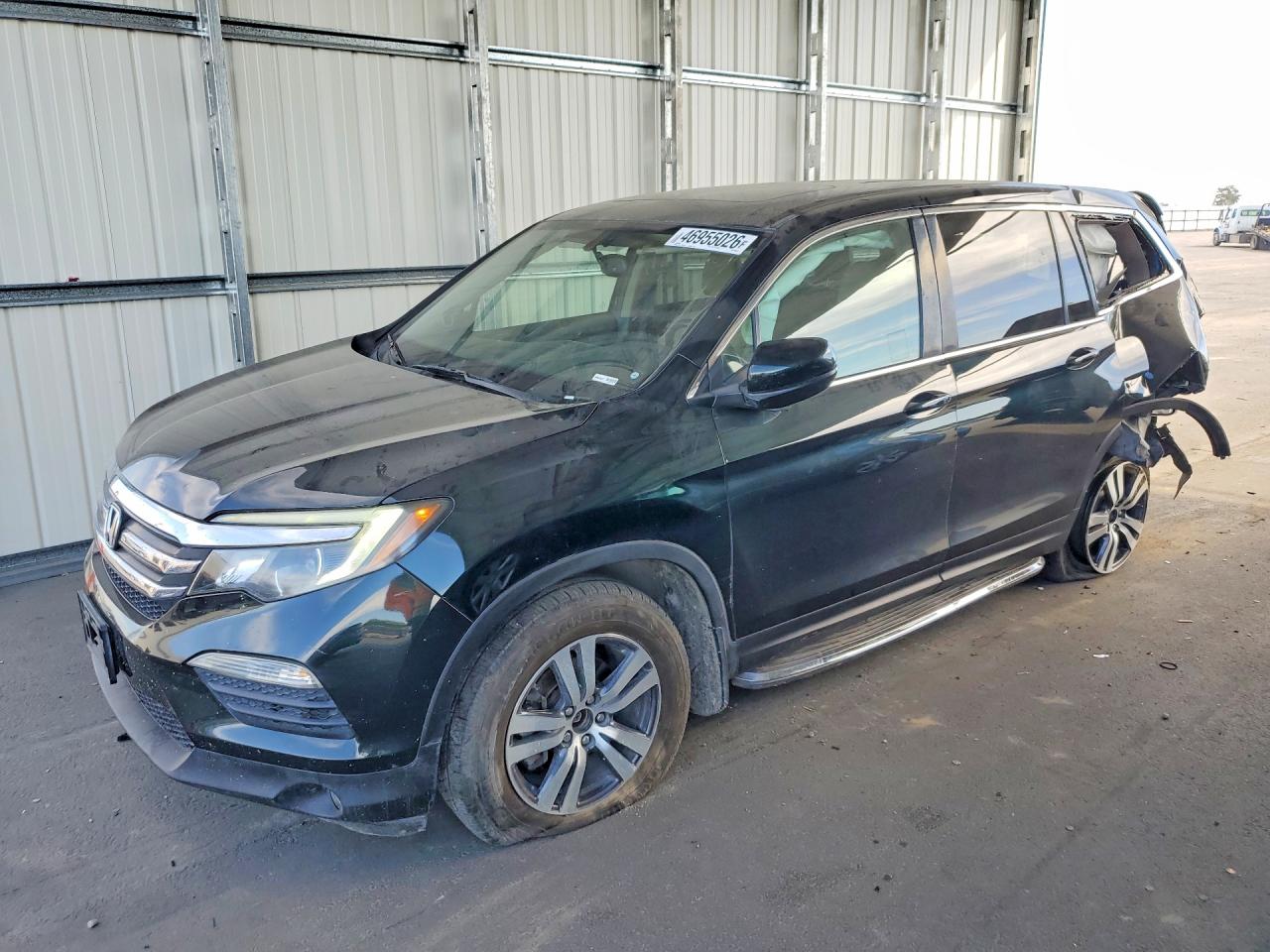 Salvage Honda Pilot Image