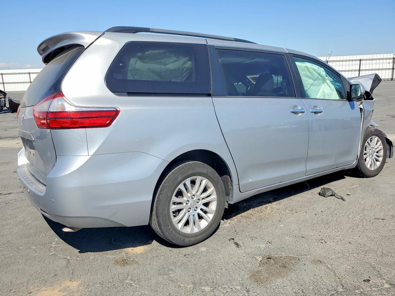 Toyota Sienna Xle Premium 8-passenger