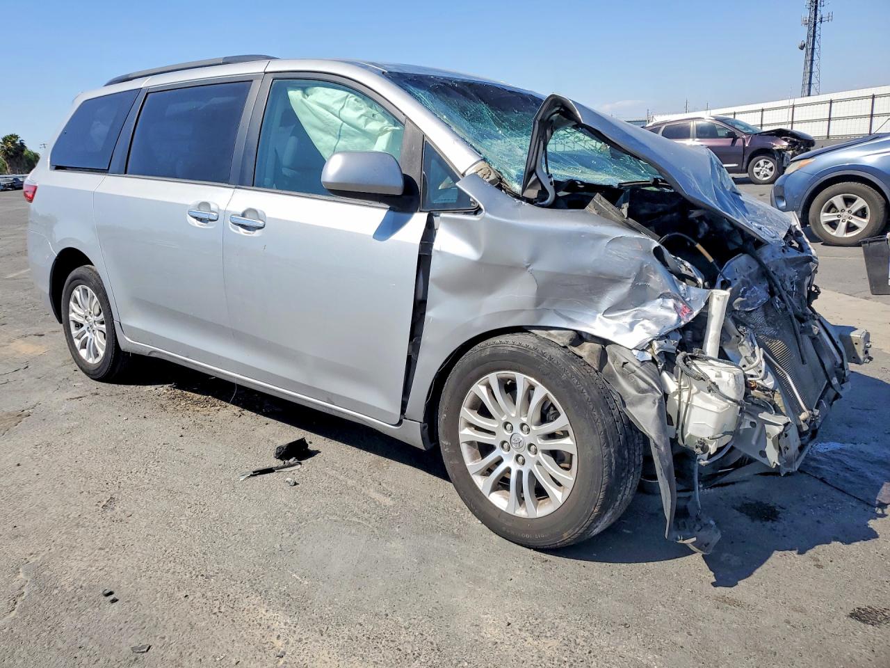 Toyota Sienna Xle Premium 8-passenger