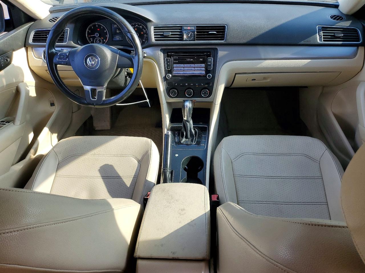 Volkswagen Passat S