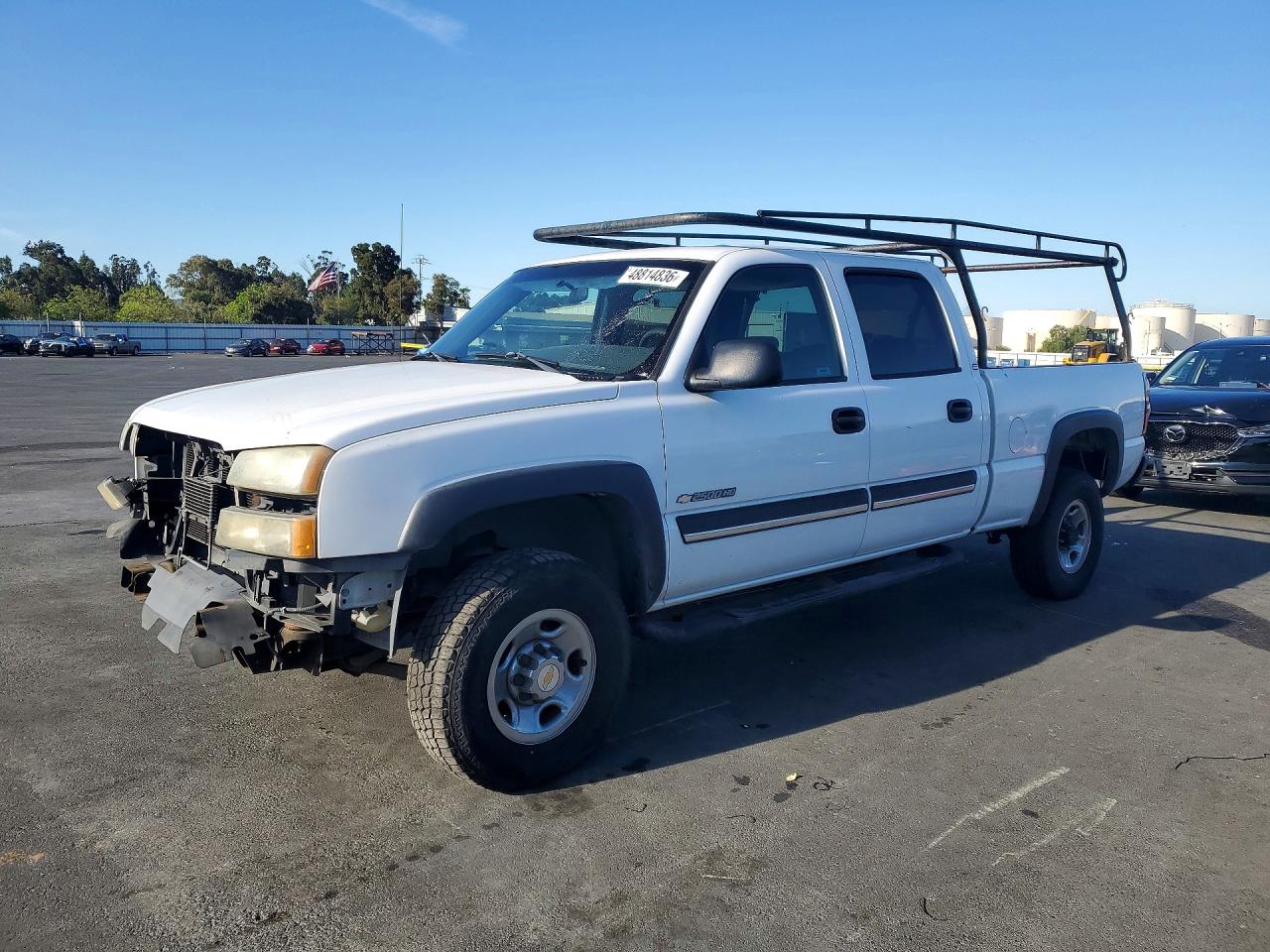 Salvage Chevrolet Silverado Image