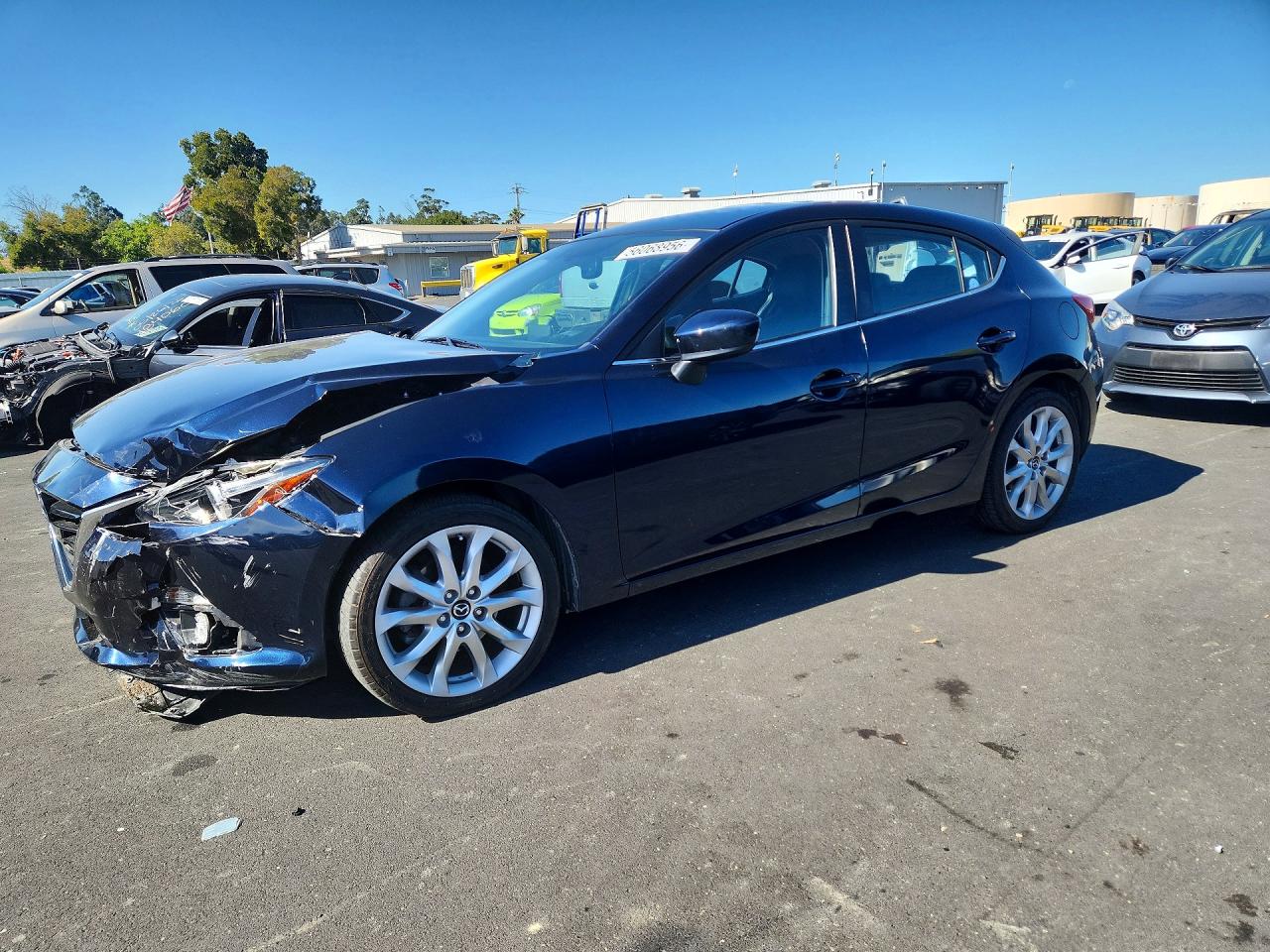 Salvage Mazda 3 Image