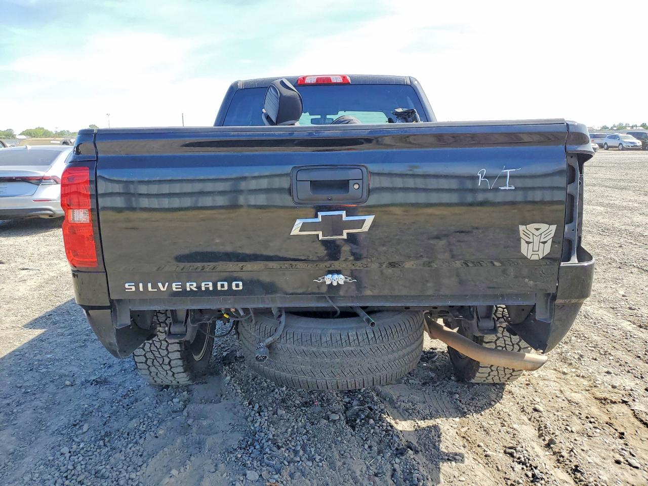 Chevrolet Silverado C1500 Custom