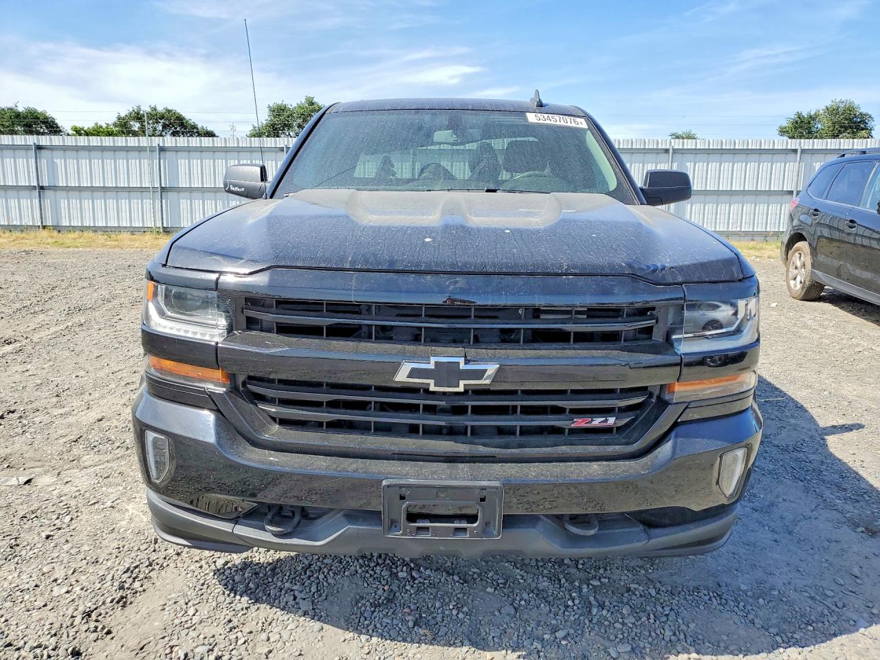 Chevrolet Silverado C1500 Custom