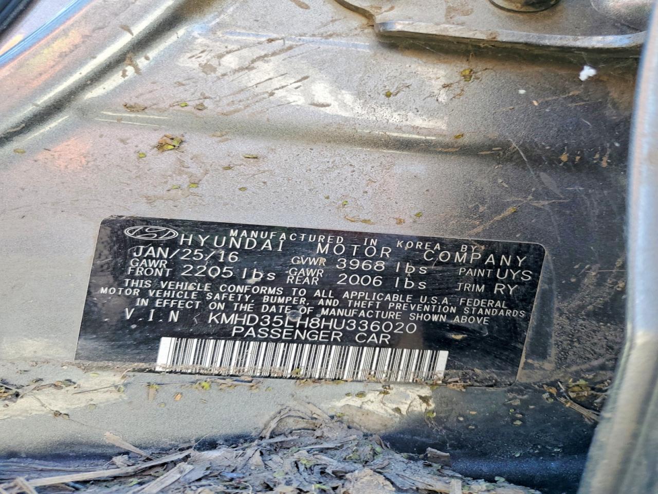 Hyundai ELANTRA Base