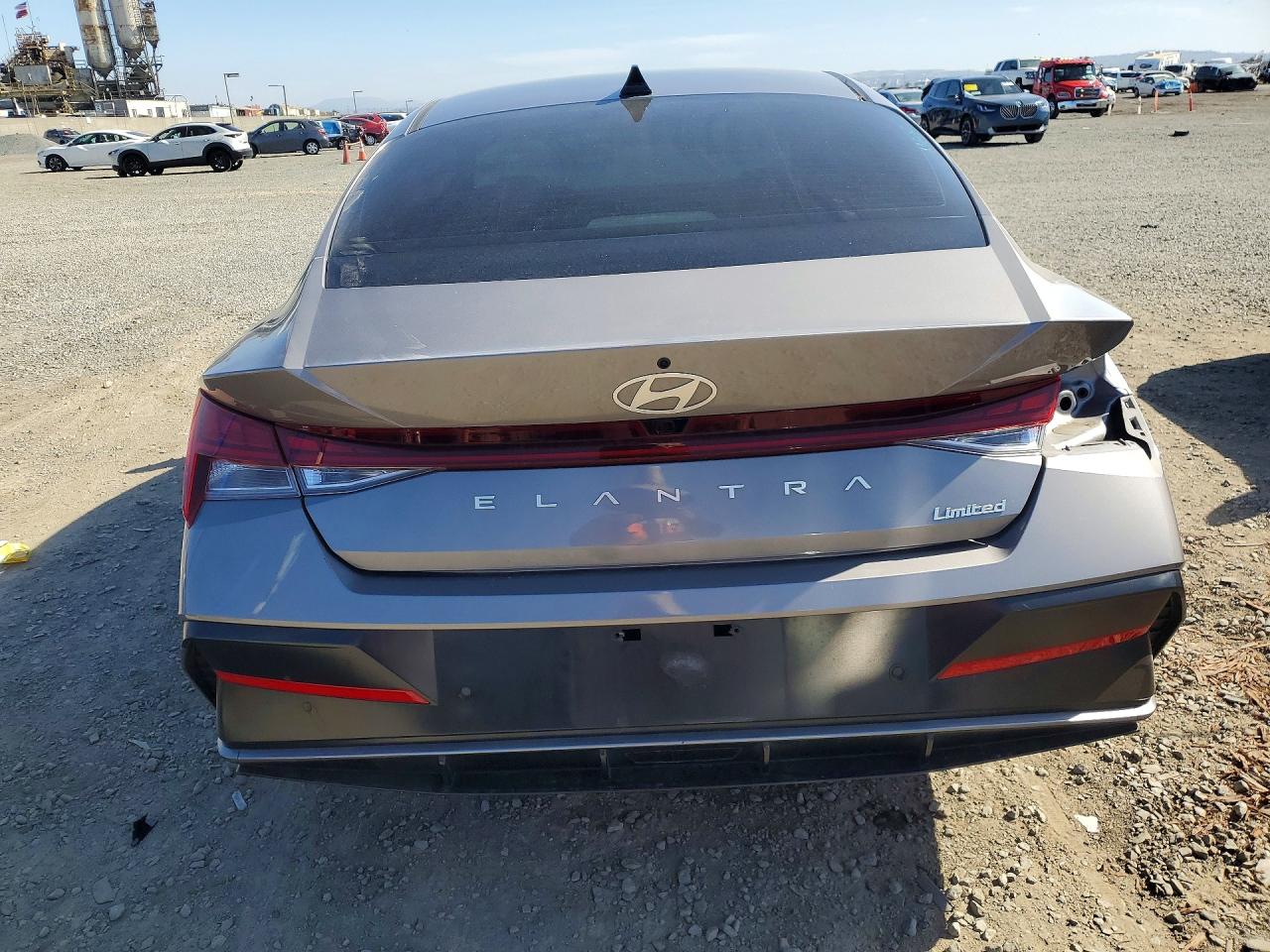 Hyundai ELANTRA Limited