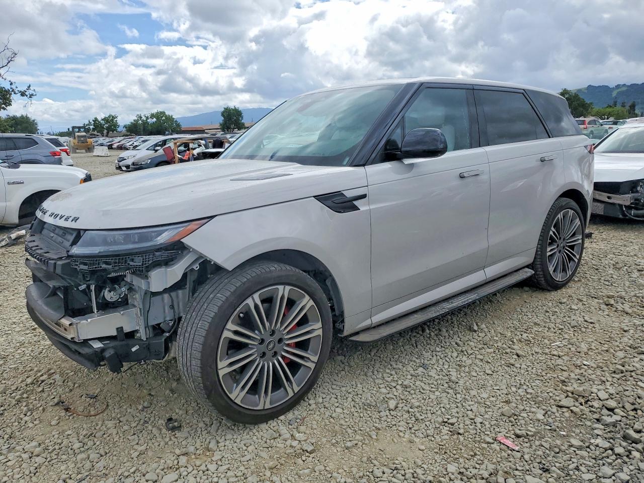 Salvage Land Rover Range Rover Image