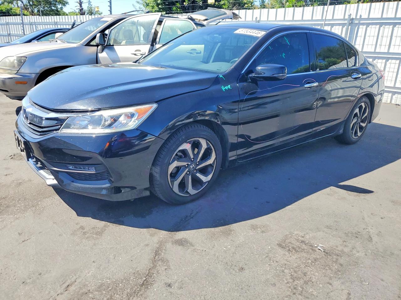 Salvage Honda Accord Image