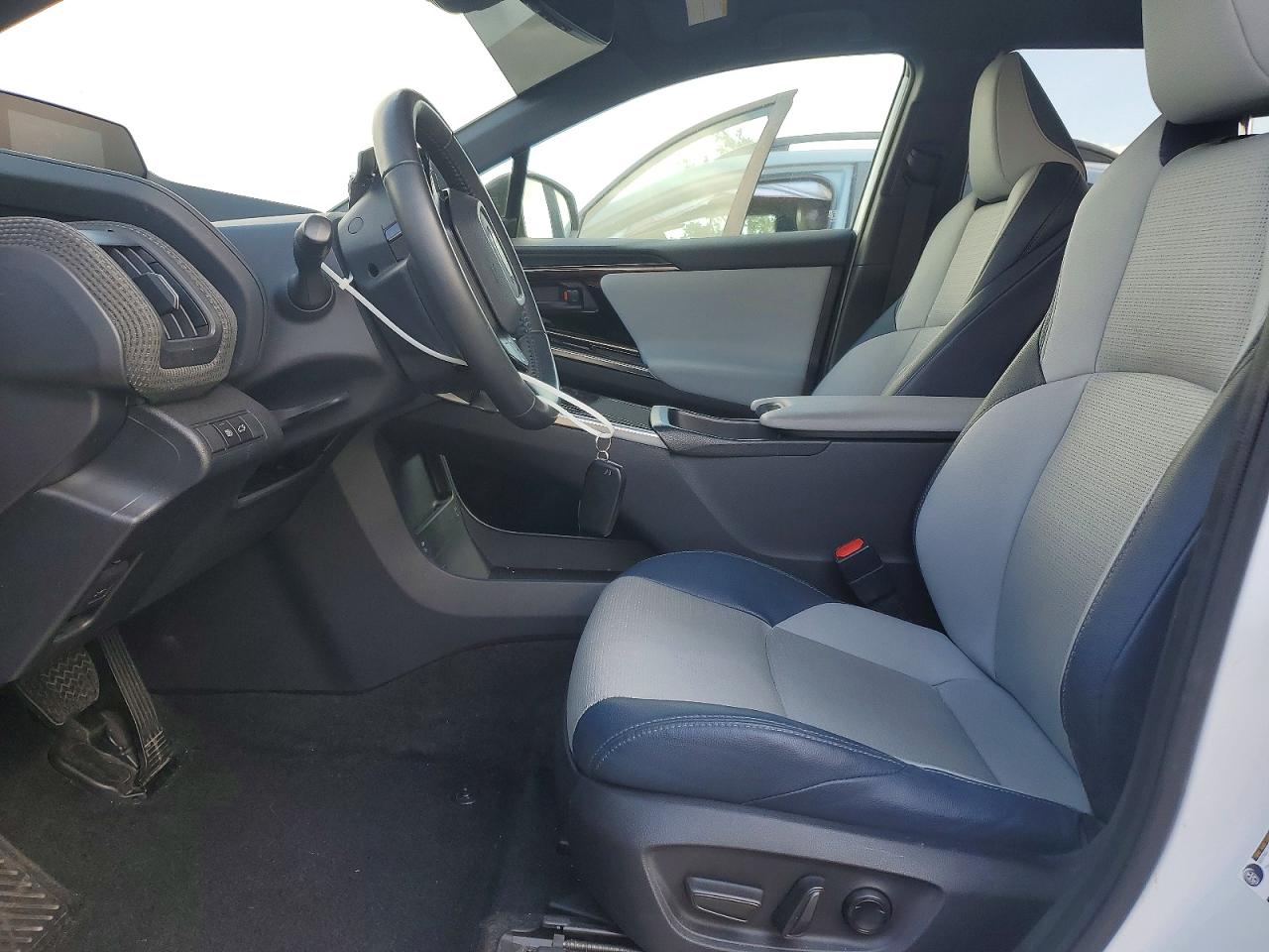 Subaru Solterra Premium