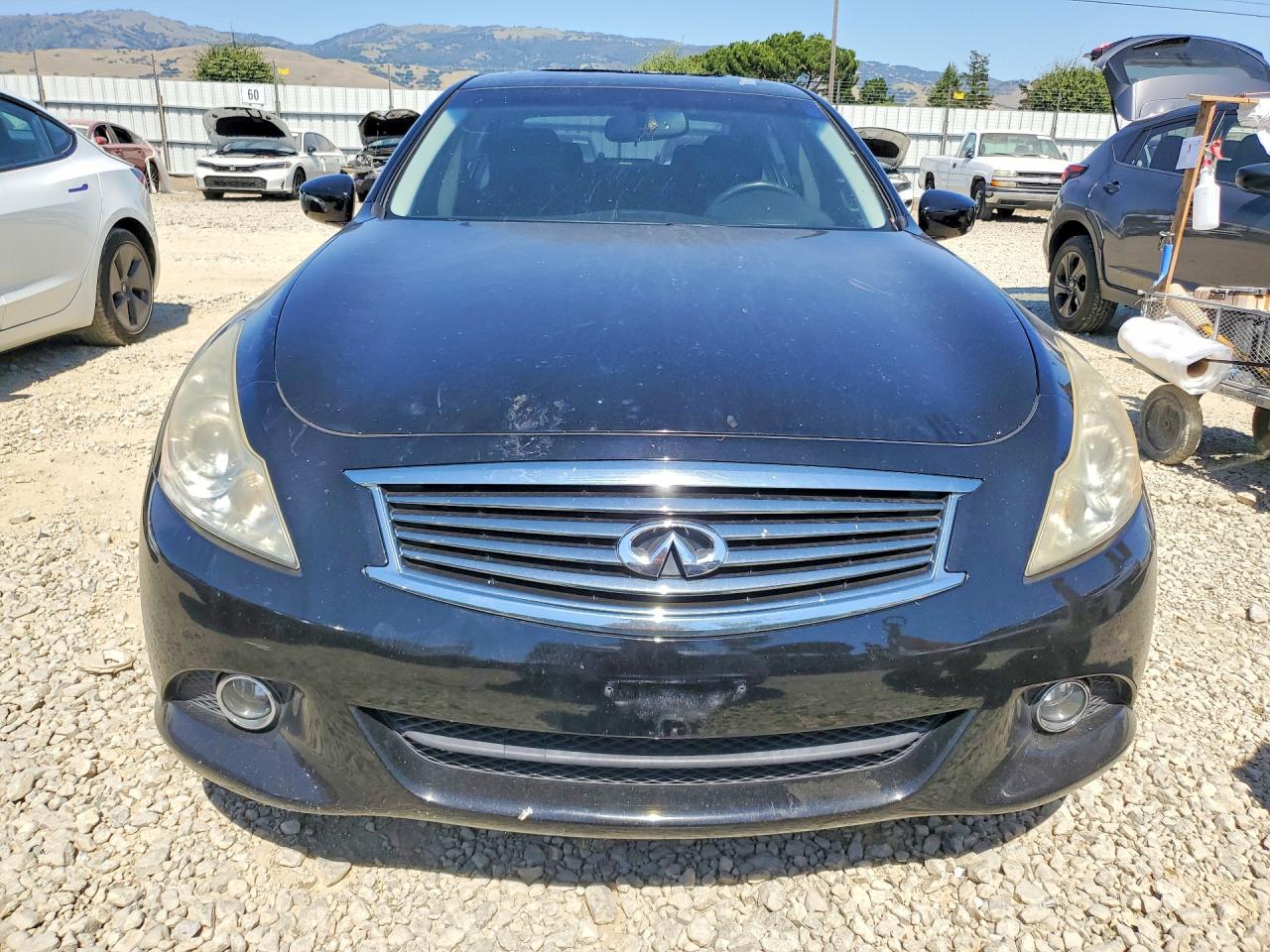 INFINITI G37 Journey