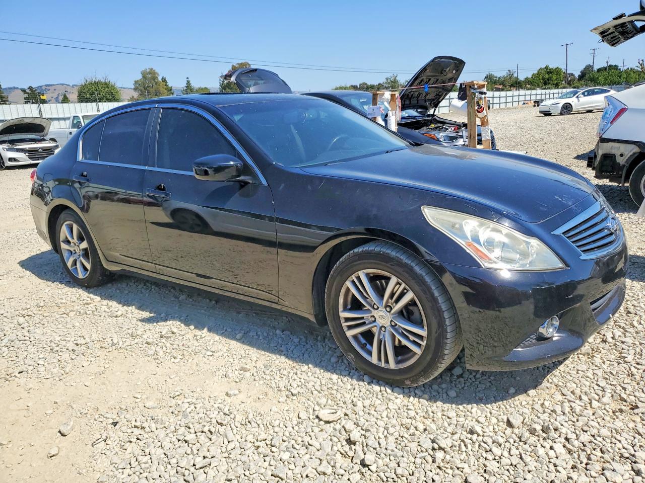 INFINITI G37 Journey