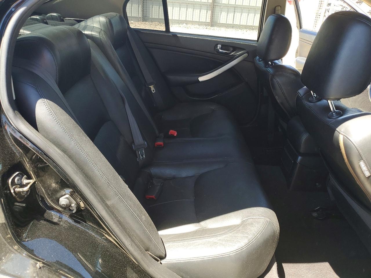 INFINITI G35 Base