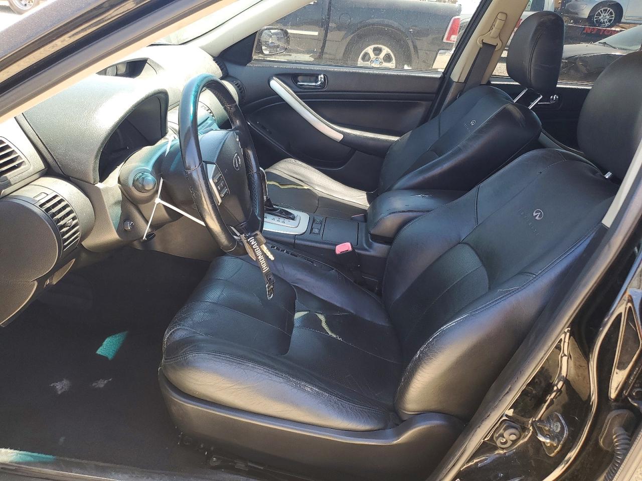 INFINITI G35 Base
