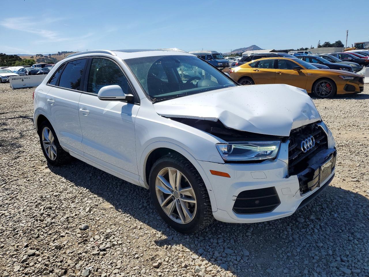 Audi Q3 Premium