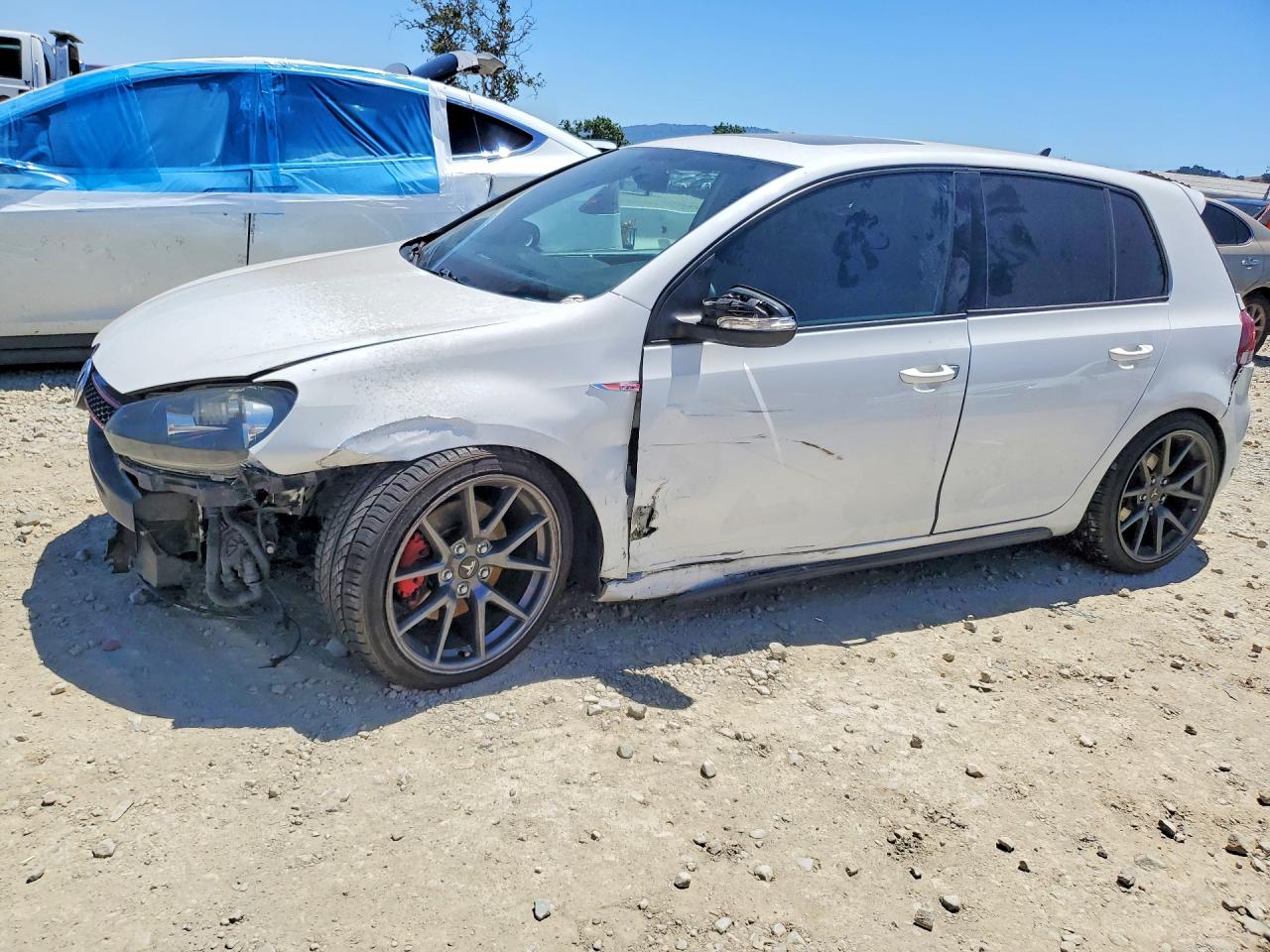 Salvage Volkswagen GTI Image