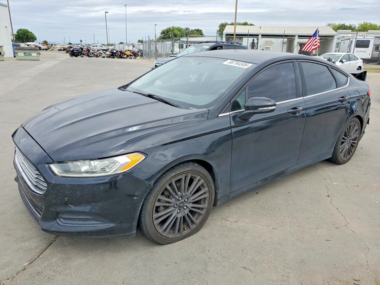 Salvage Ford Fusion Image