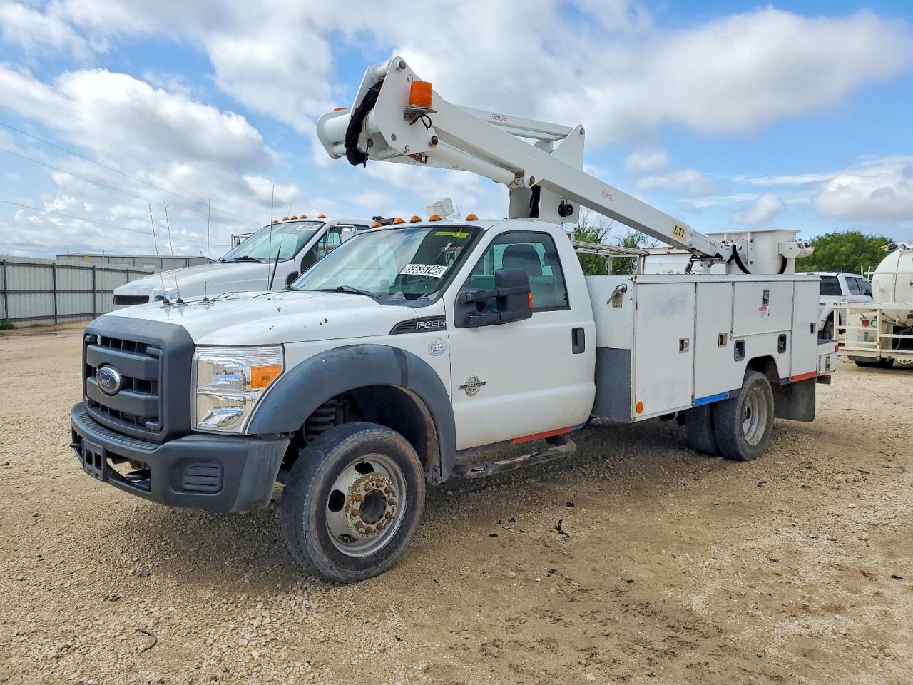 Ford F-450 Super Duty