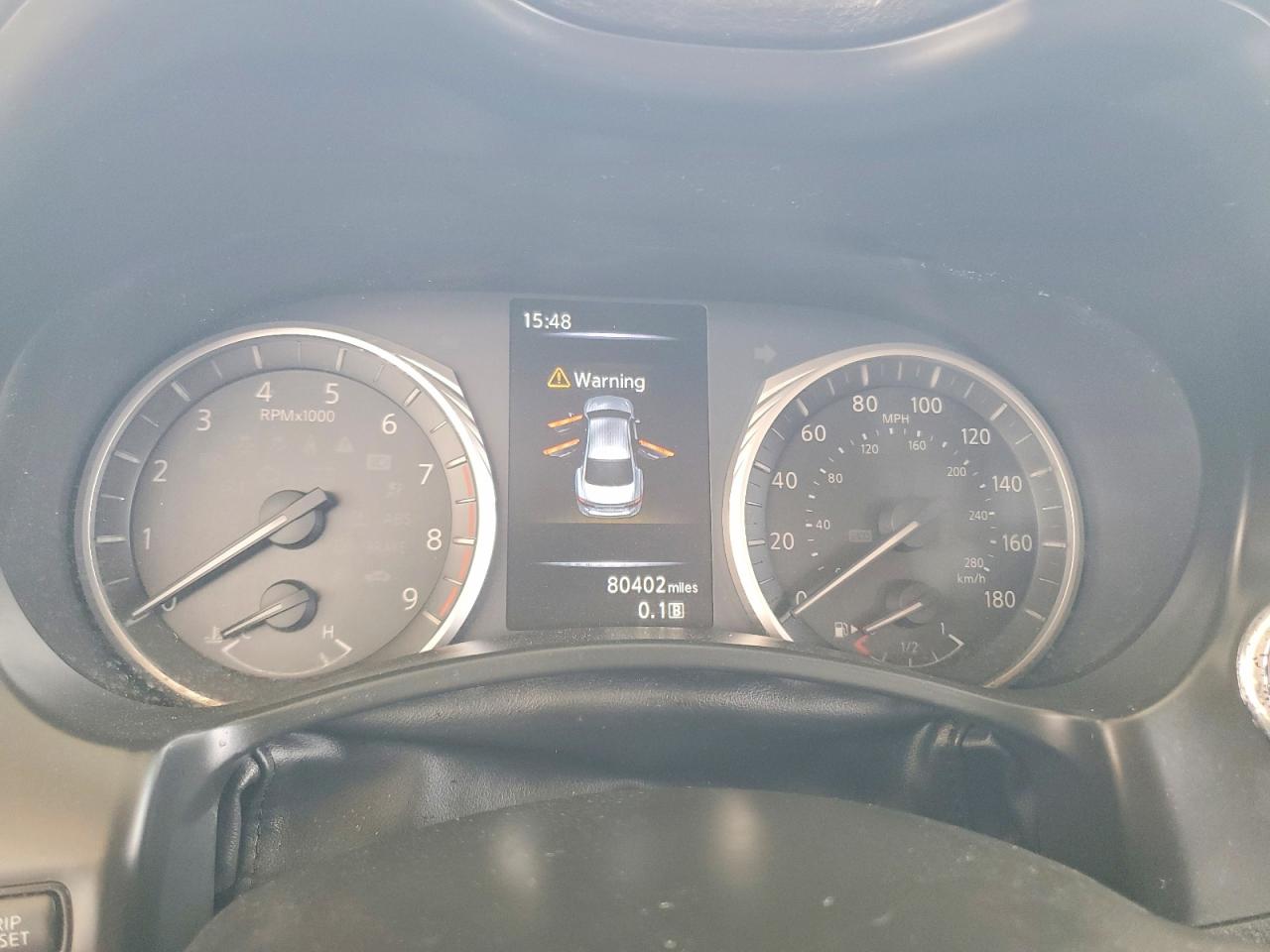 INFINITI Q50 Luxe