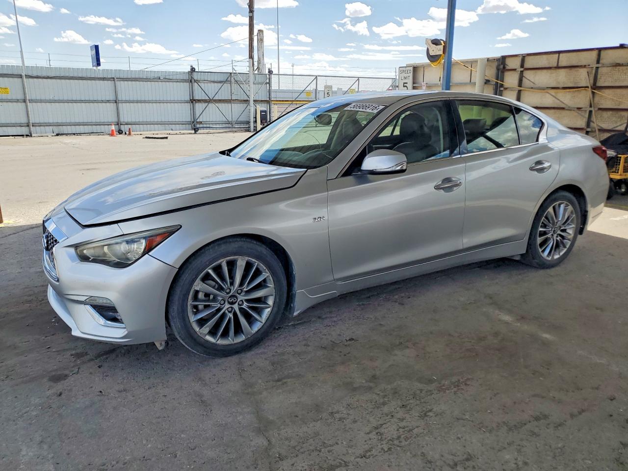 Salvage INFINITI Q50 Image