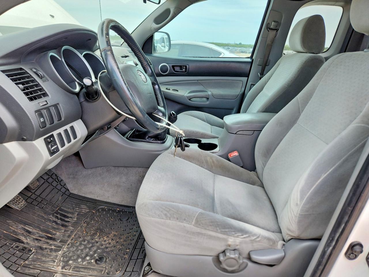 Toyota Tacoma Prerunner Access Cab