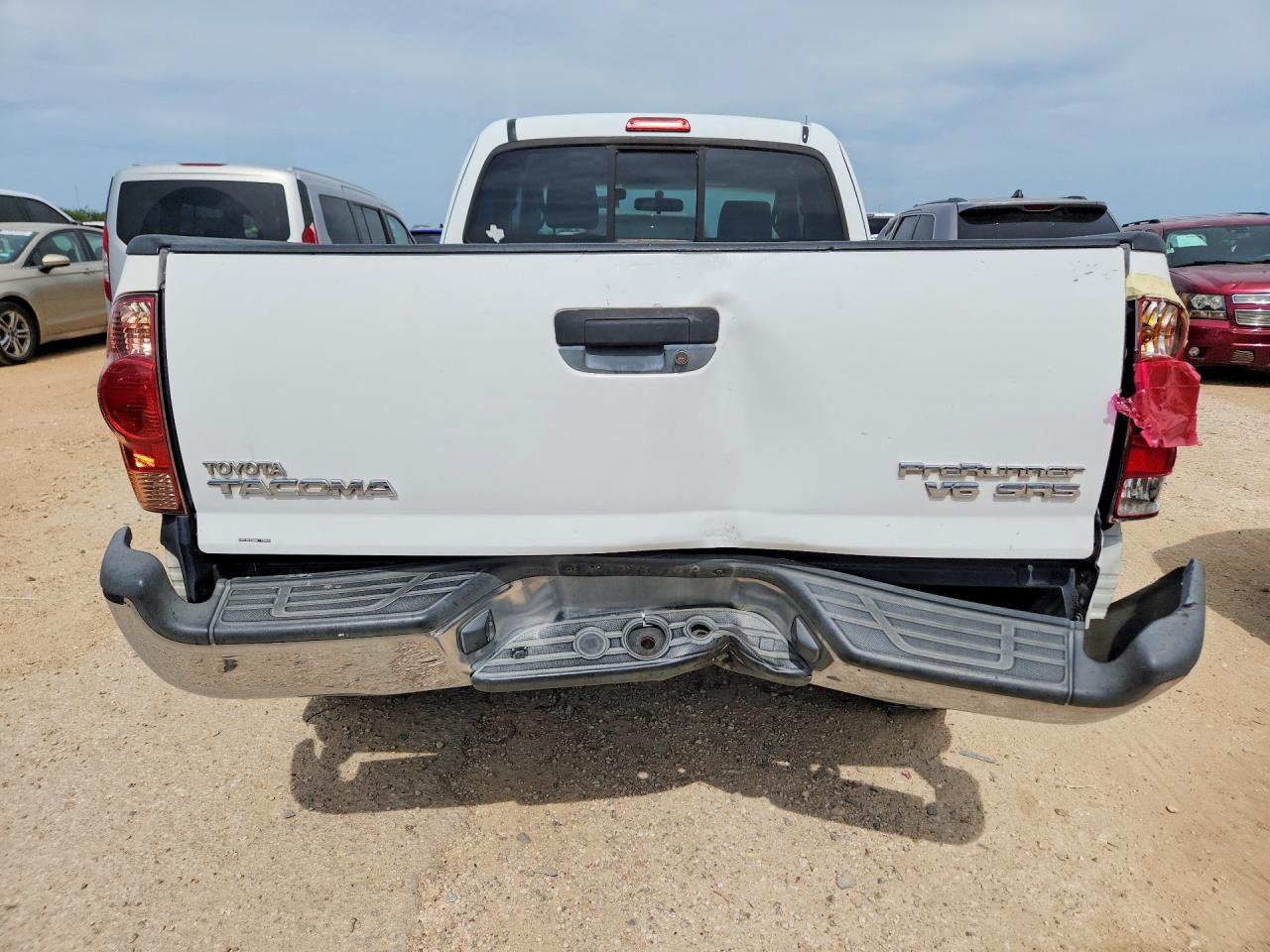 Toyota Tacoma Prerunner Access Cab