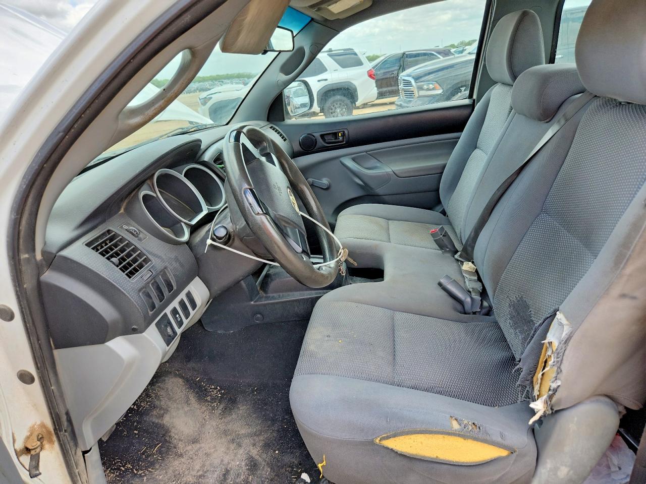Toyota Tacoma Base