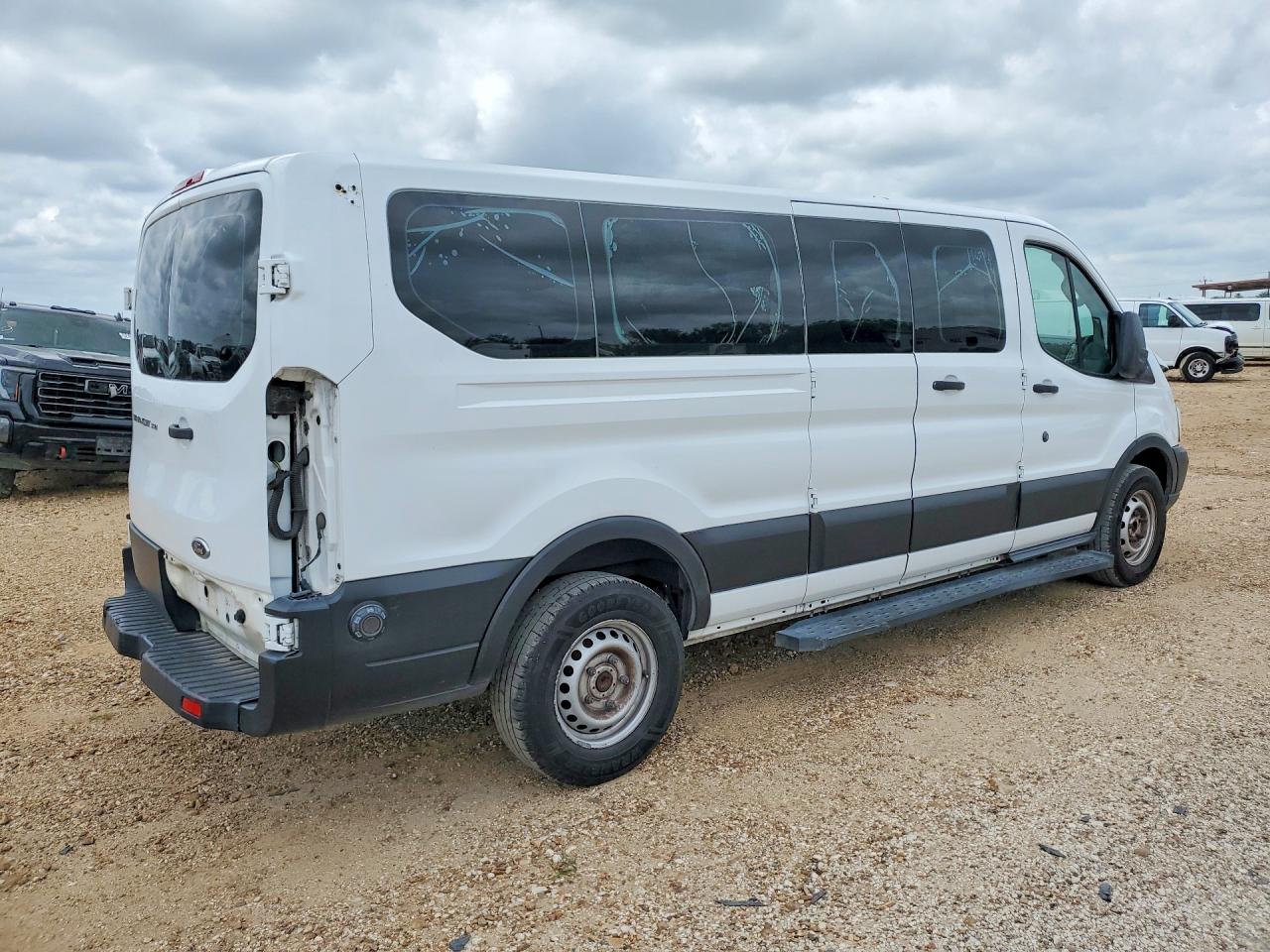 Ford Transit T-350