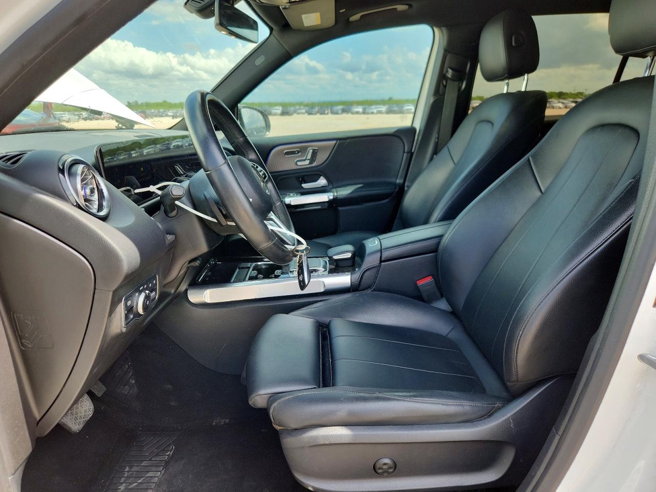 Mercedes-Benz GLB 250