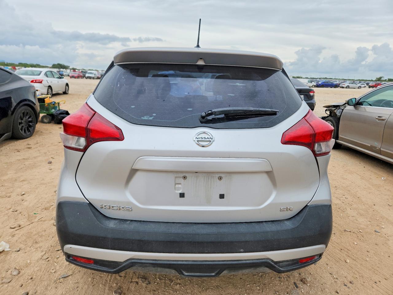 Nissan Kicks Sr