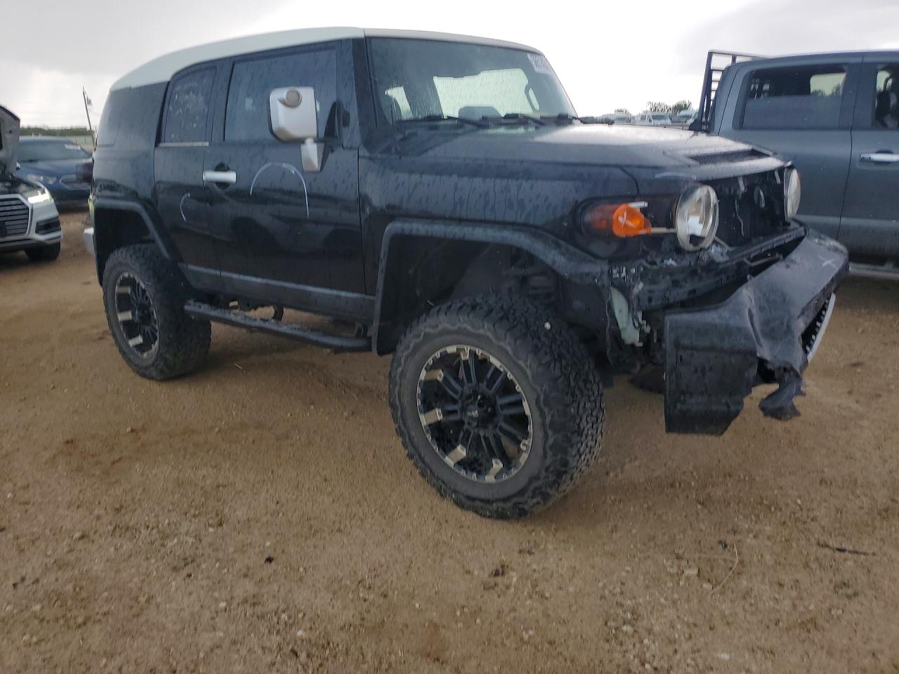Toyota FJ Cruiser Base
