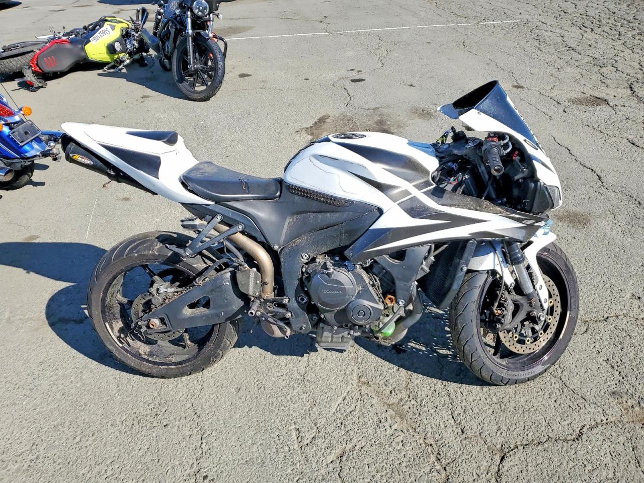 Salvage Honda Cbr Cycle Image