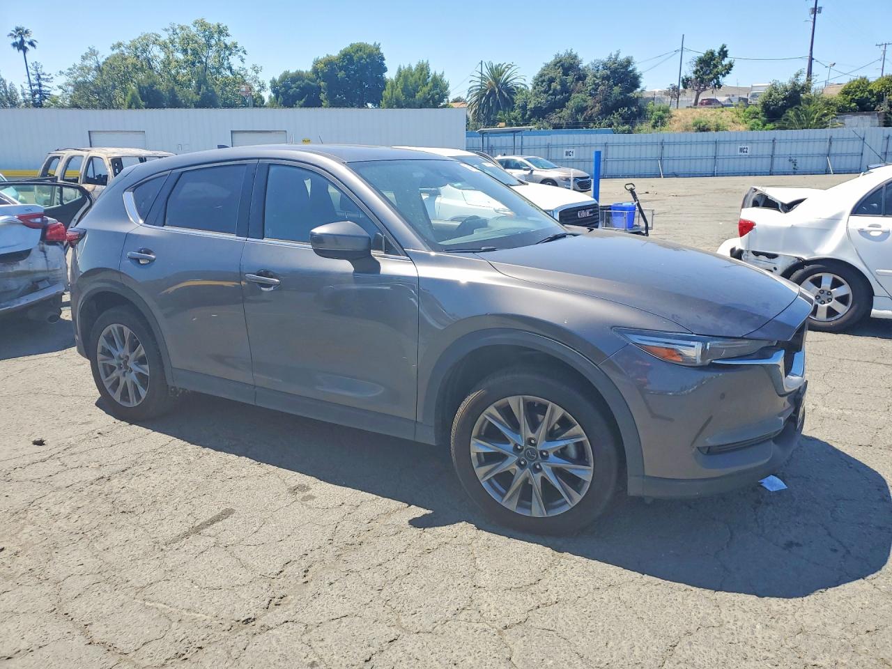 Mazda Cx Signature