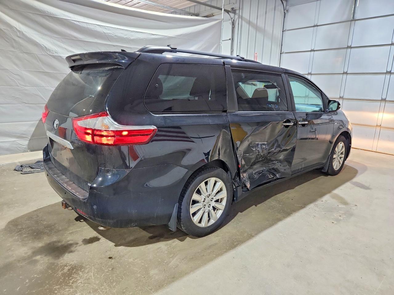 Toyota Sienna Limited 7-passenger