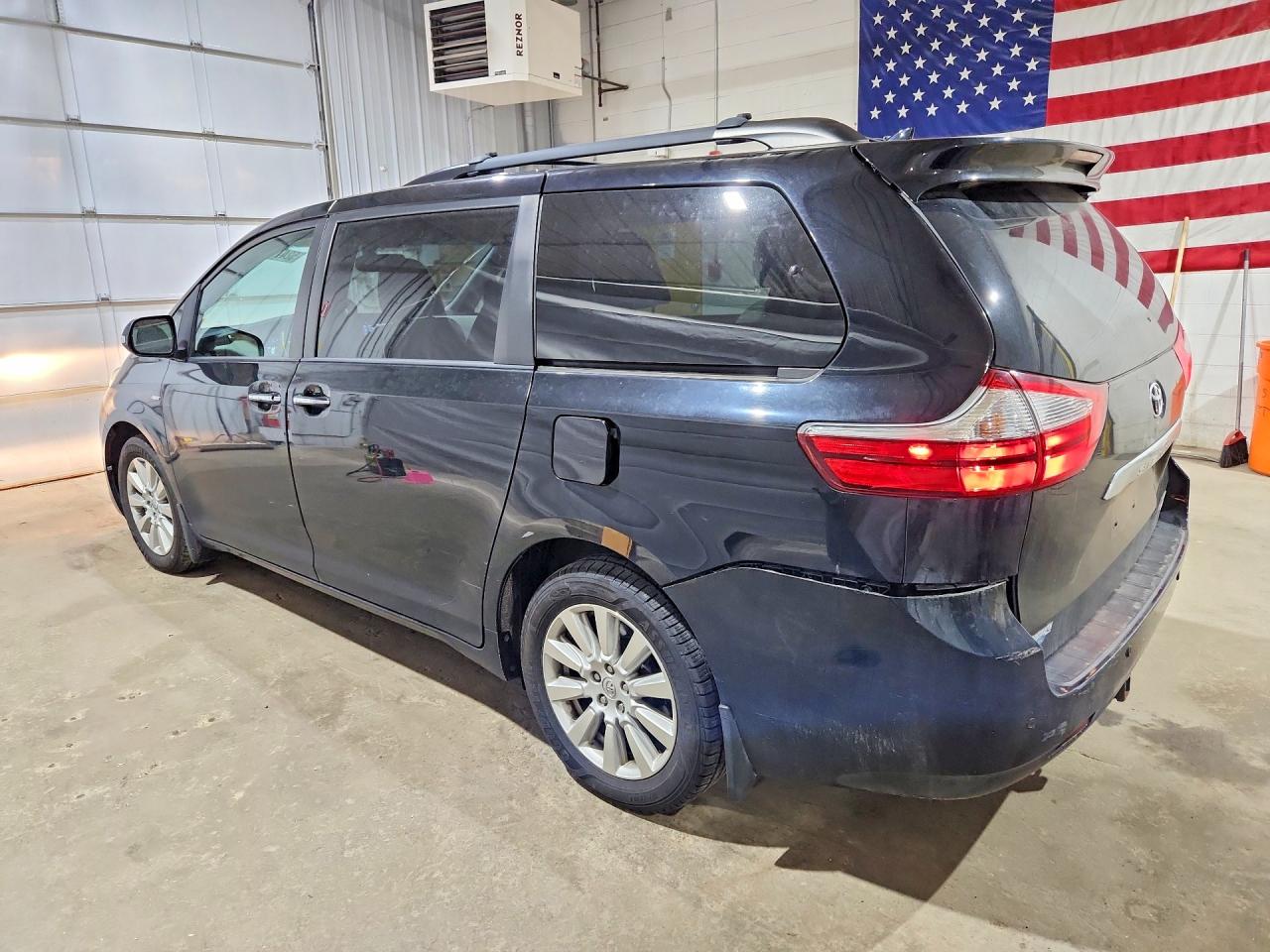 Toyota Sienna Limited 7-passenger