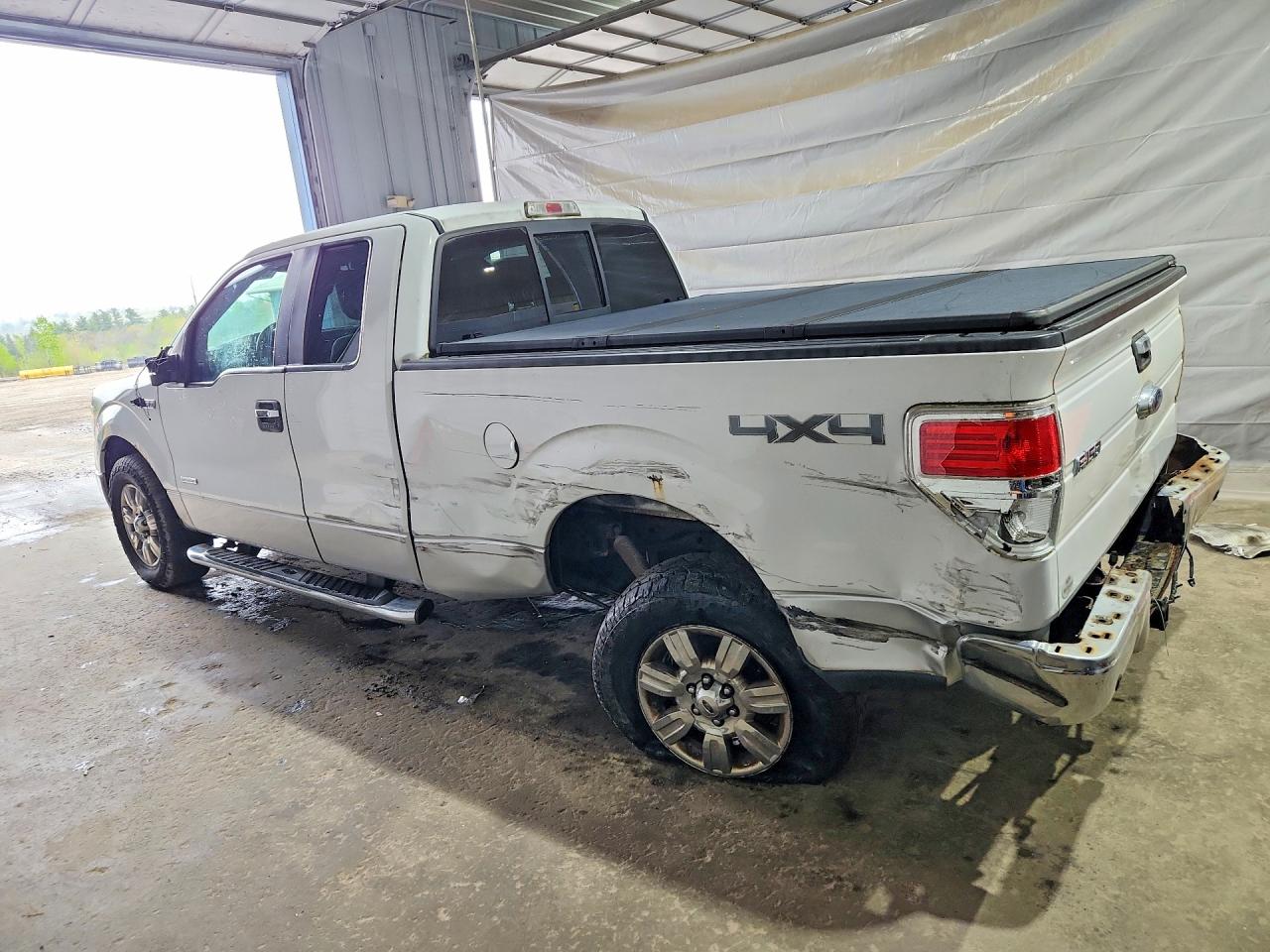 Ford F-150 Super Cab