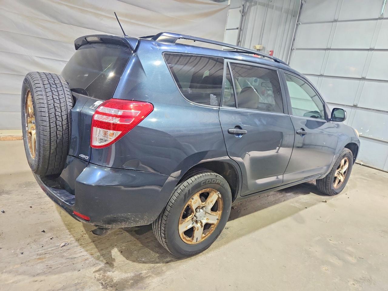 Toyota RAV4 Base
