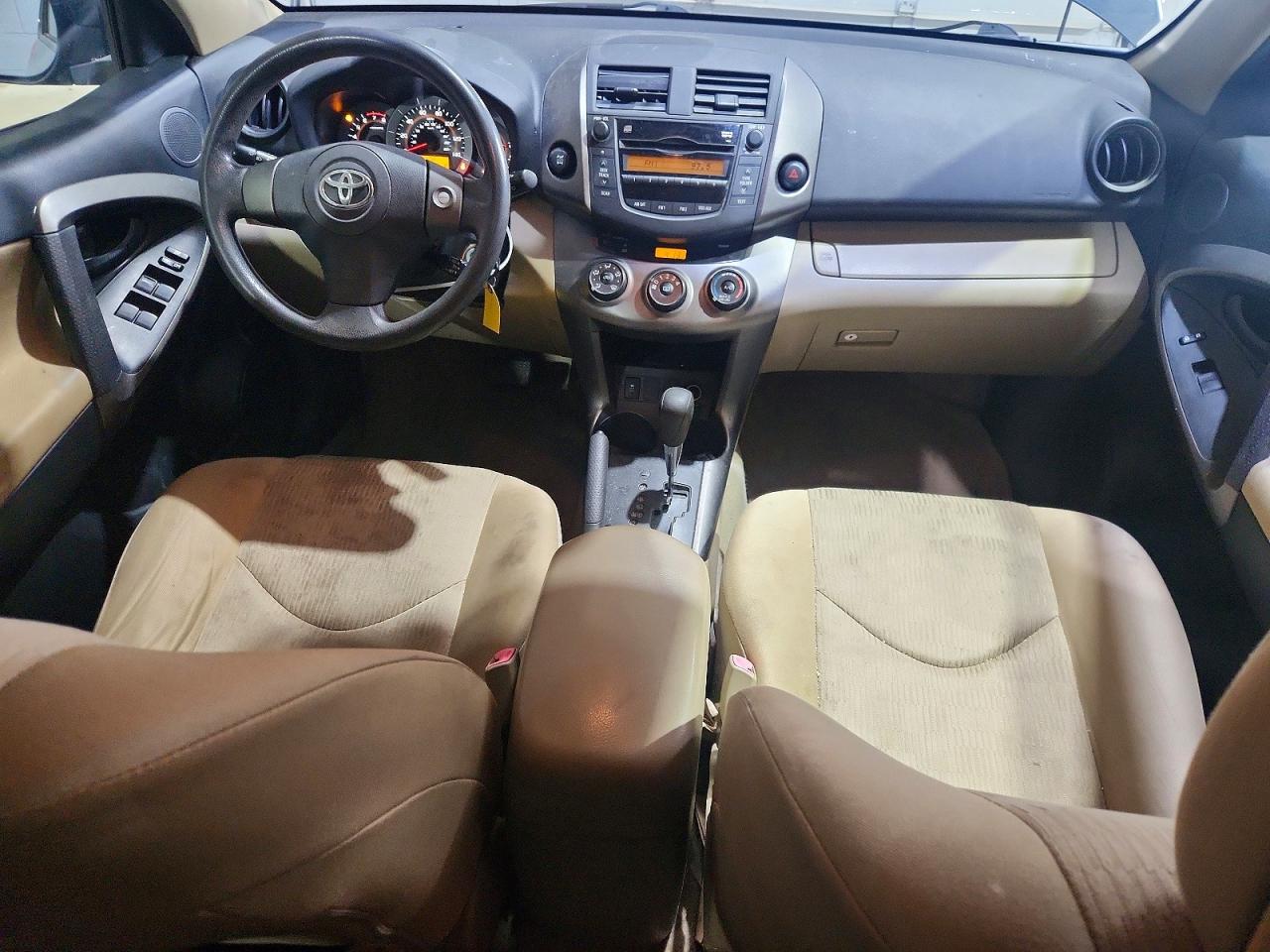 Toyota RAV4 Base