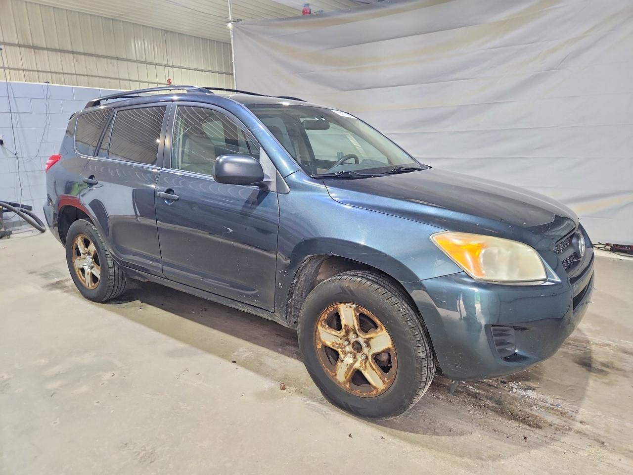 Toyota RAV4 Base
