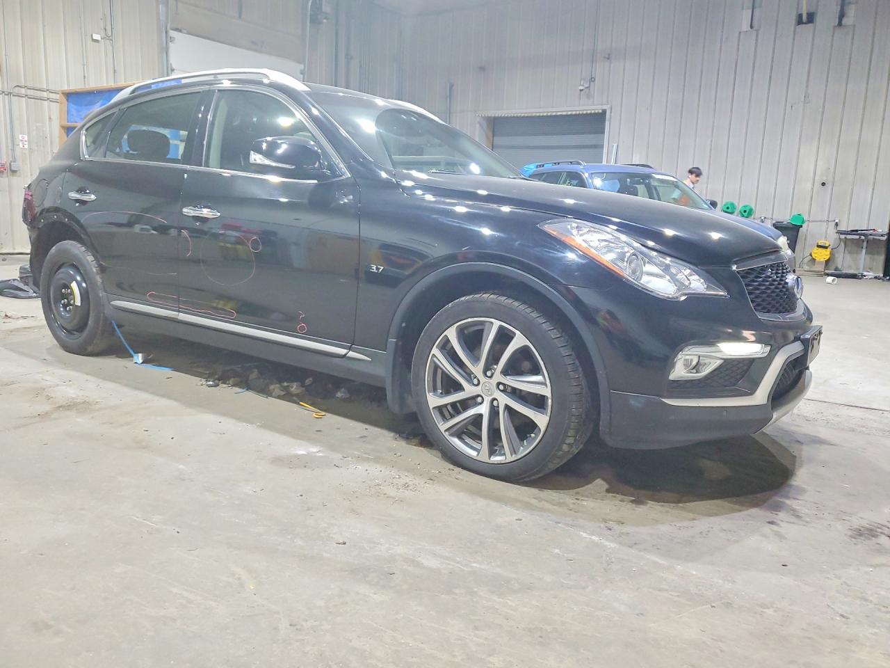 INFINITI Qx Base