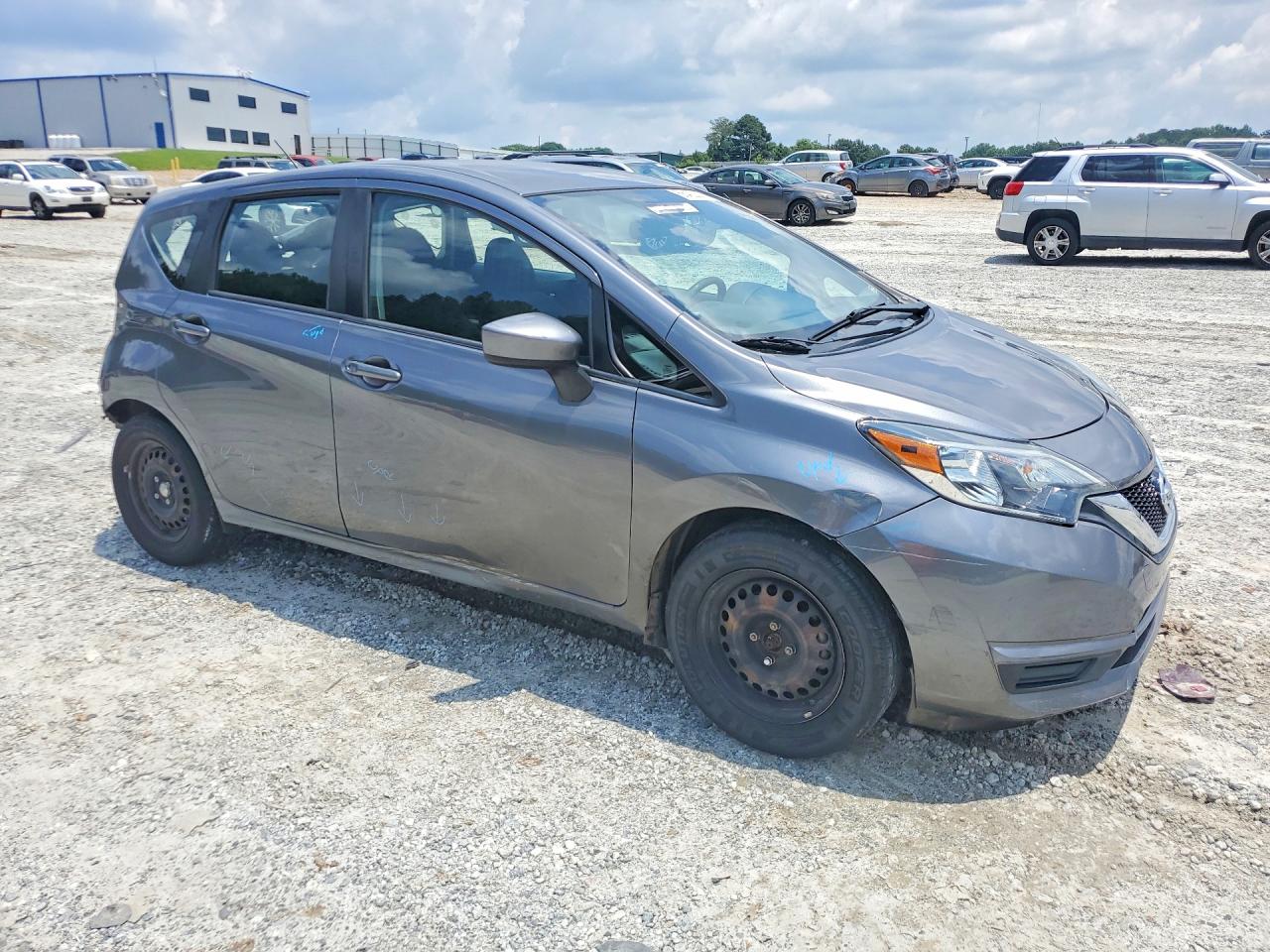 Nissan Versa S