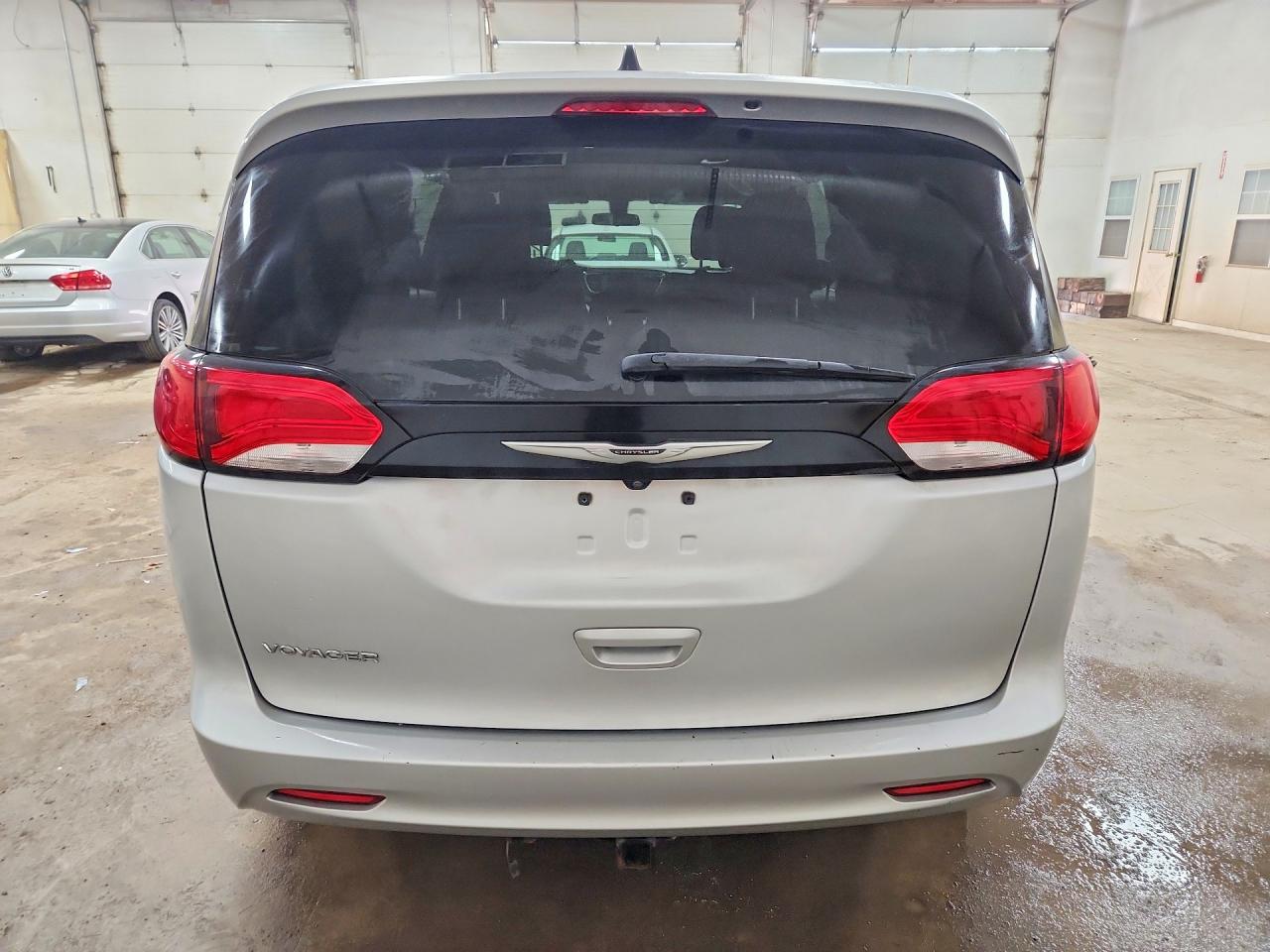 Chrysler Minivan Lx
