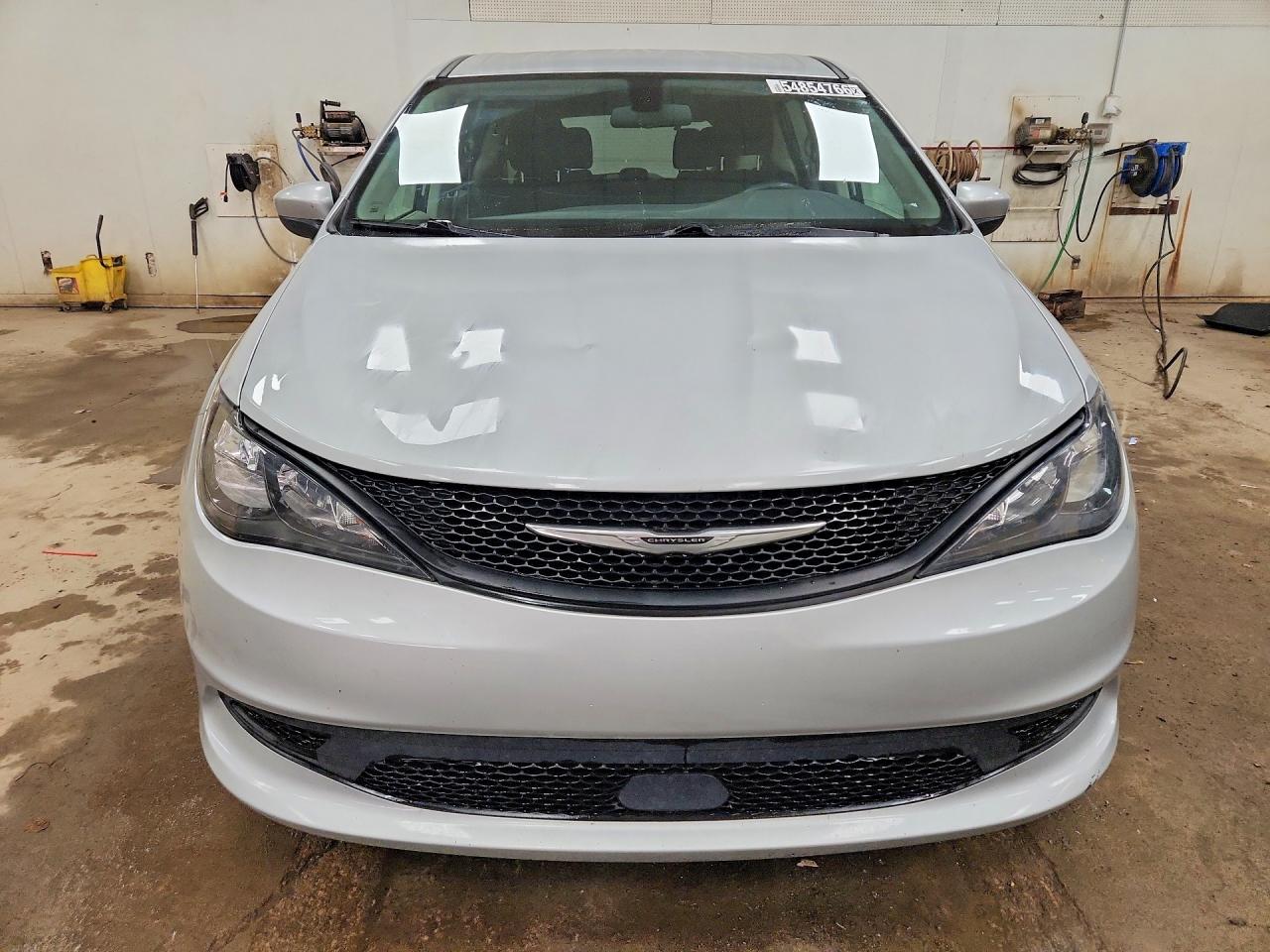 Chrysler Minivan Lx