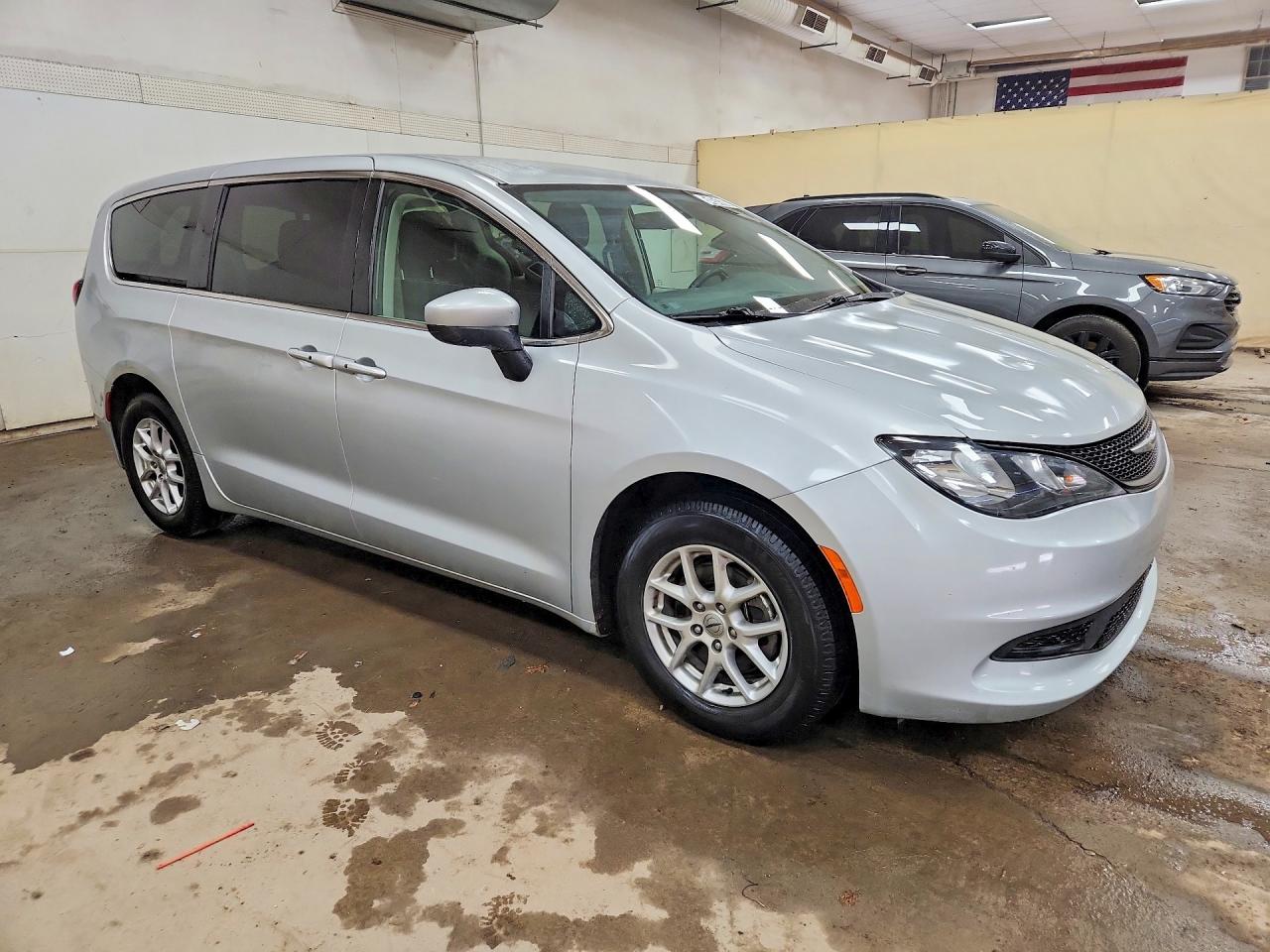 Chrysler Minivan Lx