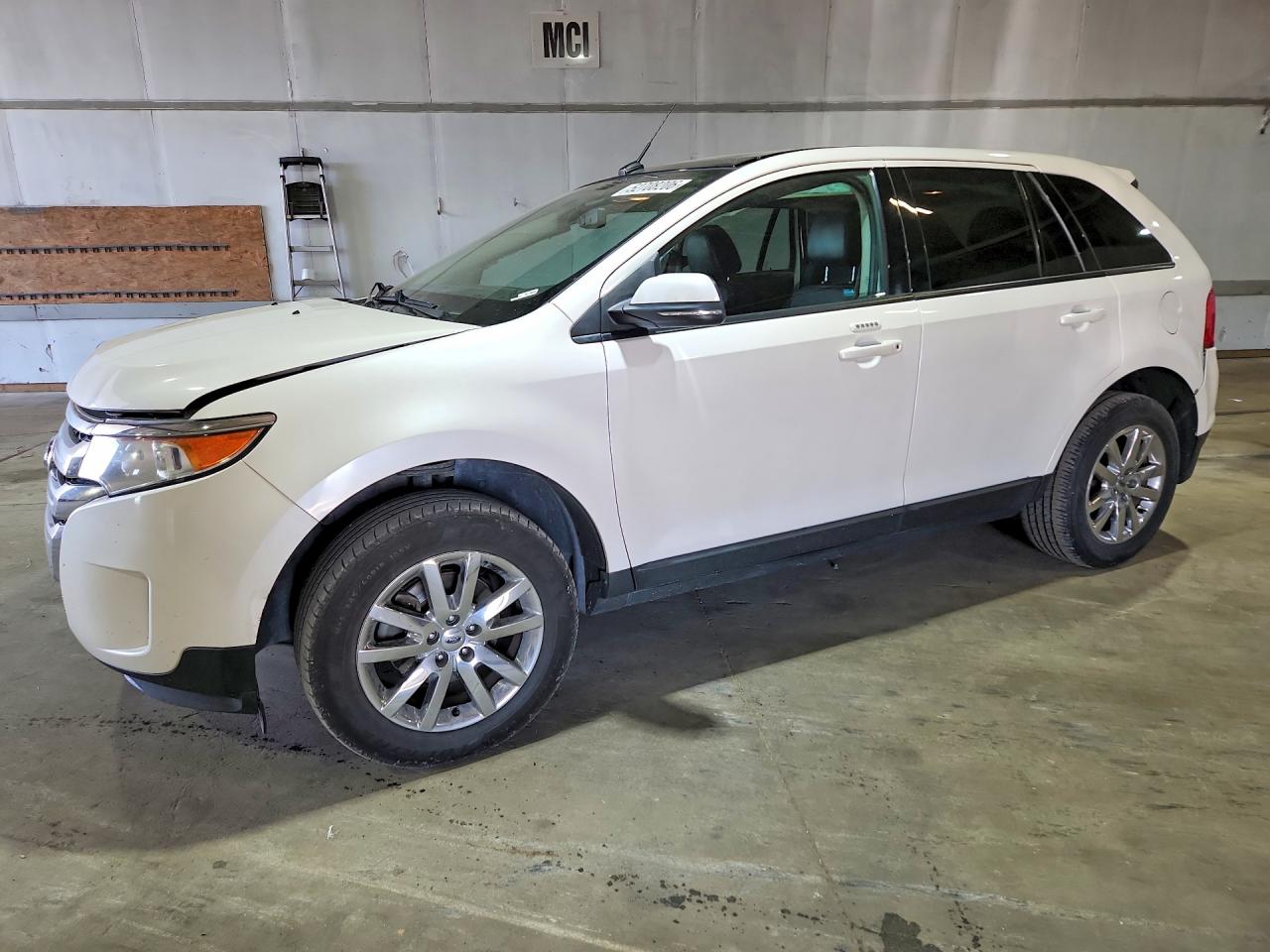 Salvage Ford Edge Image