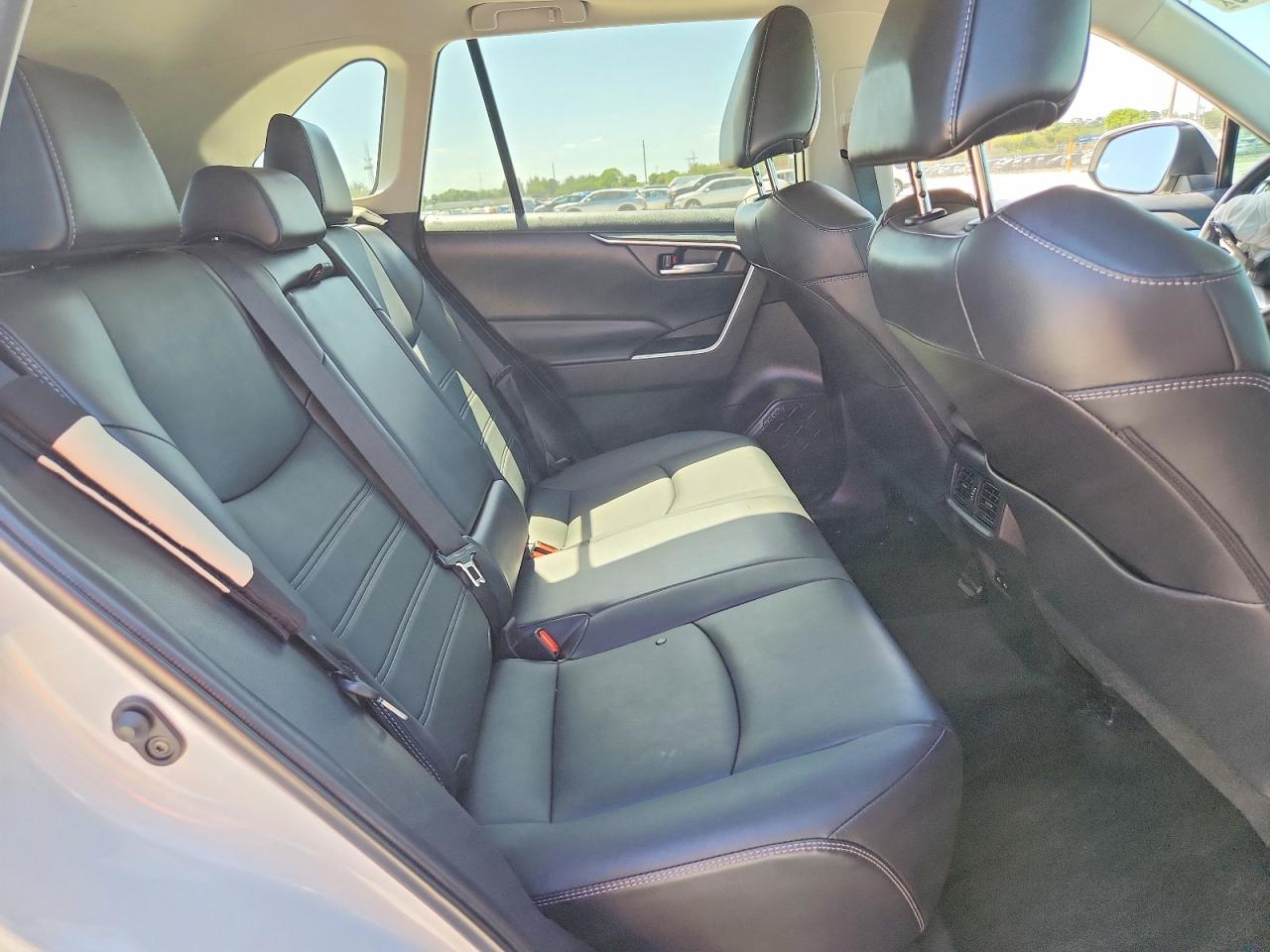 Toyota RAV4 Xle Premium