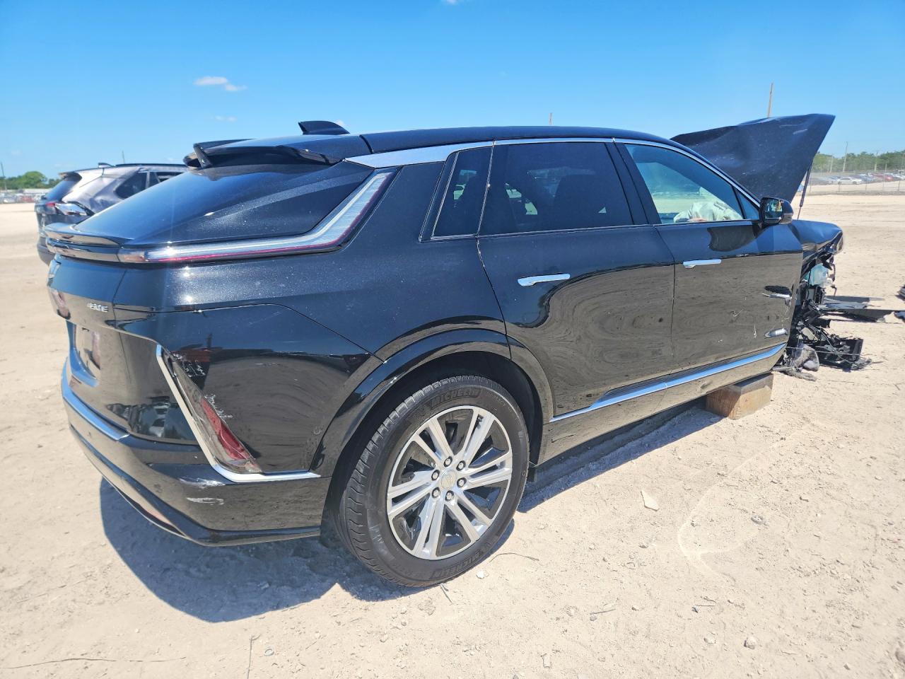 Cadillac LYRIQ Tech