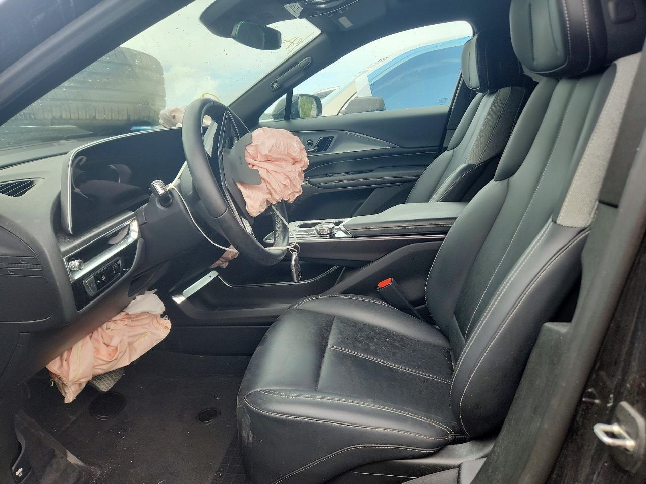 Cadillac LYRIQ Tech