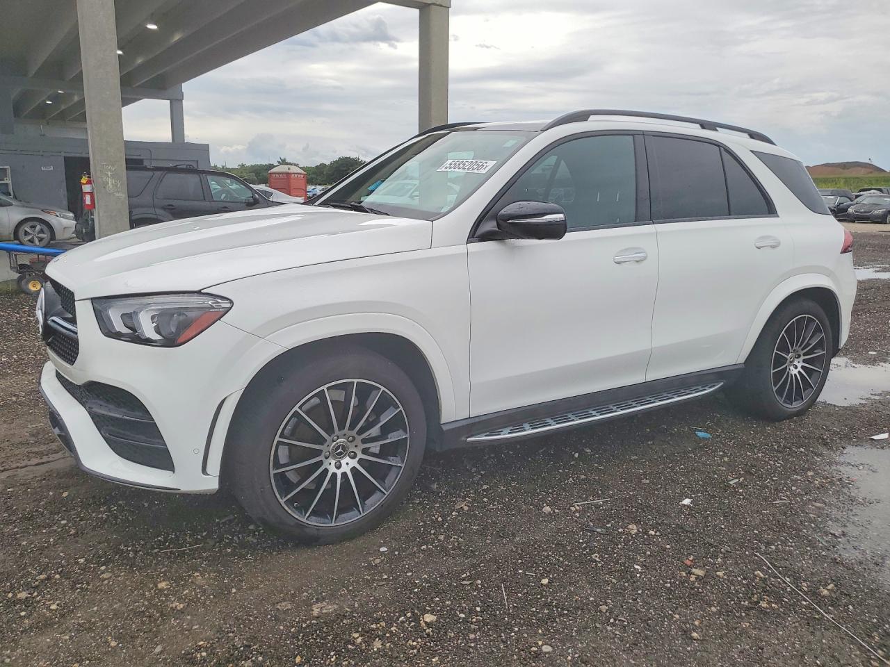 Salvage Mercedes-Benz GLE Image