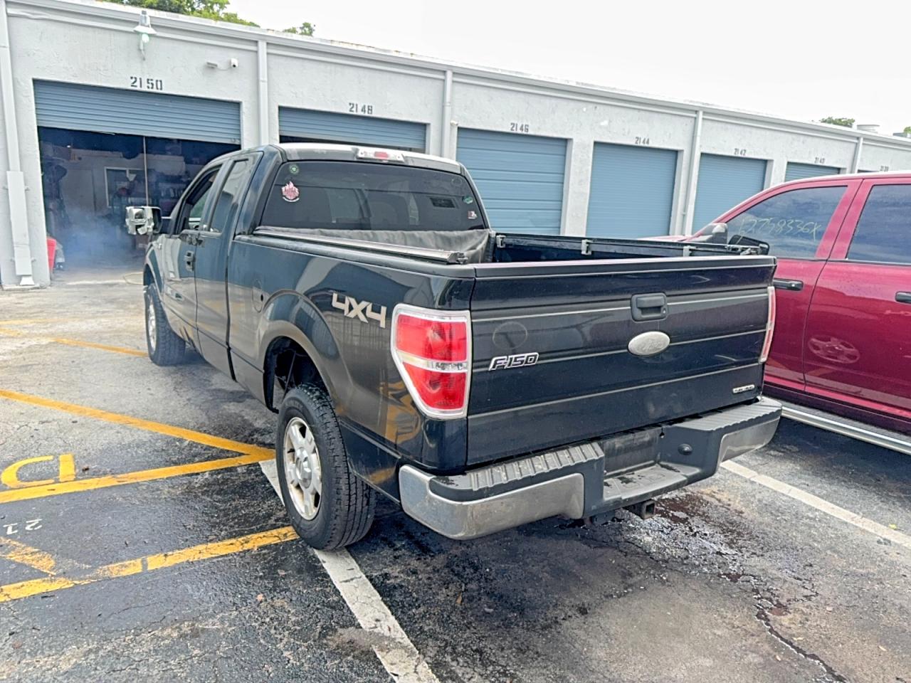 Ford F-150 Super Cab